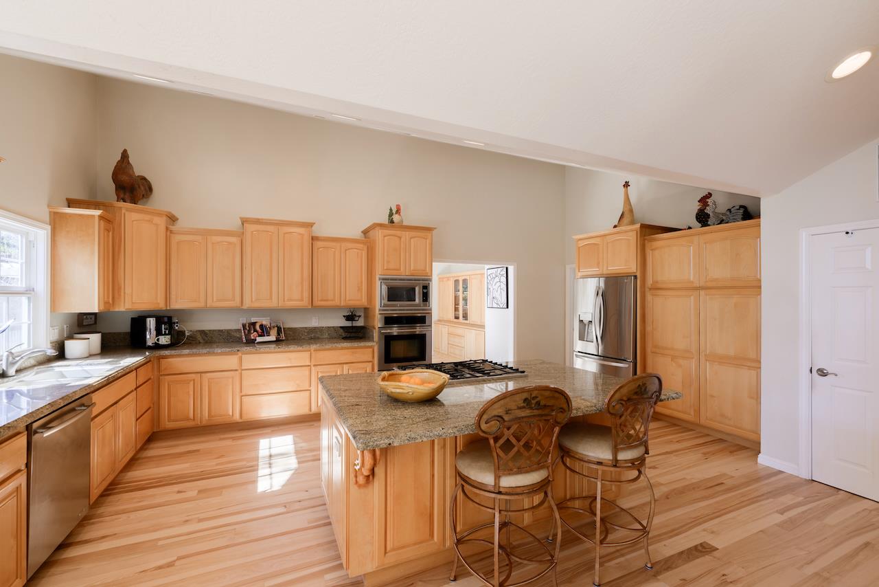 Detail Gallery Image 48 of 116 For 225 Nelson Rd, Scotts Valley,  CA 95066 - 5 Beds | 3 Baths