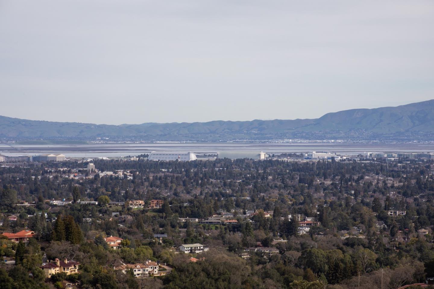 Detail Gallery Image 31 of 34 For 24793 Northcrest Ln, Los Altos Hills,  CA 94024 - 4 Beds | 2/1 Baths