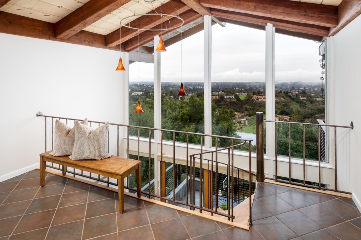 Detail Gallery Image 4 of 34 For 24793 Northcrest Ln, Los Altos Hills,  CA 94024 - 4 Beds | 2/1 Baths