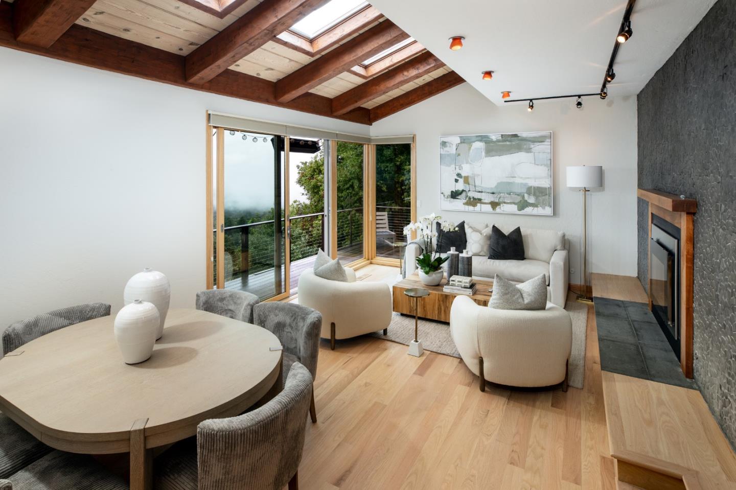 Detail Gallery Image 5 of 34 For 24793 Northcrest Ln, Los Altos Hills,  CA 94024 - 4 Beds | 2/1 Baths