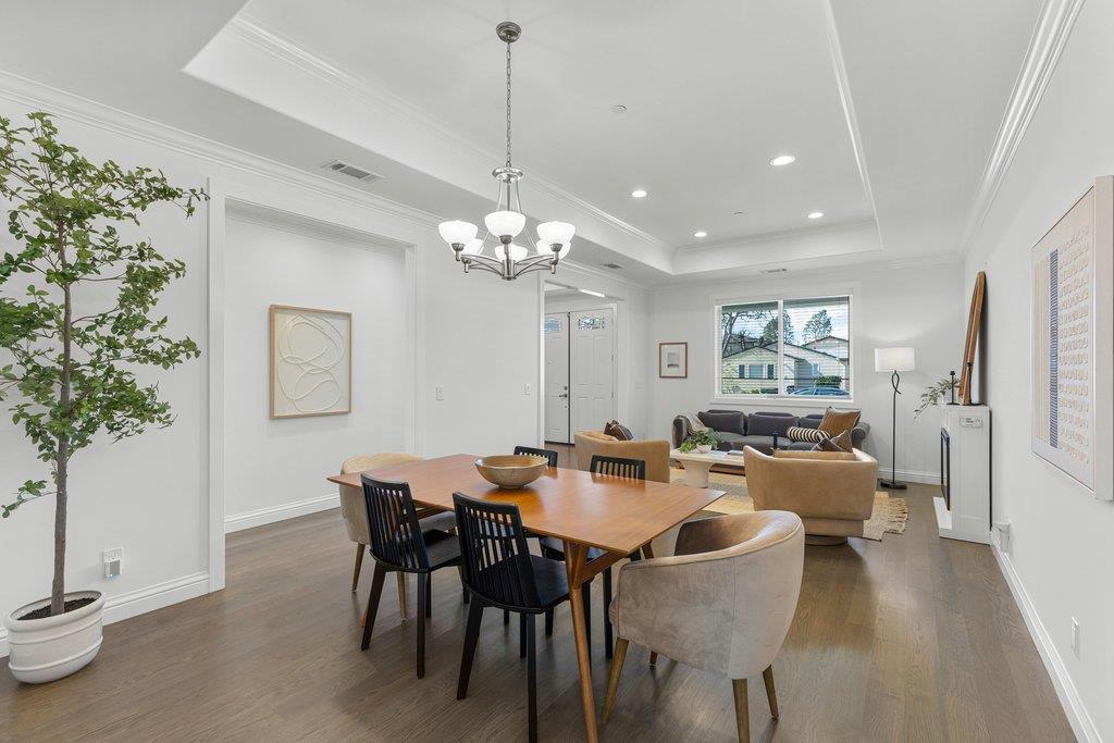 Detail Gallery Image 11 of 66 For 480 Rosewood, San Jose,  CA 95117 - 5 Beds | 4 Baths