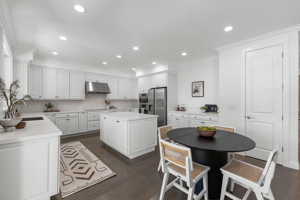 Detail Gallery Image 20 of 66 For 480 Rosewood, San Jose,  CA 95117 - 5 Beds | 4 Baths