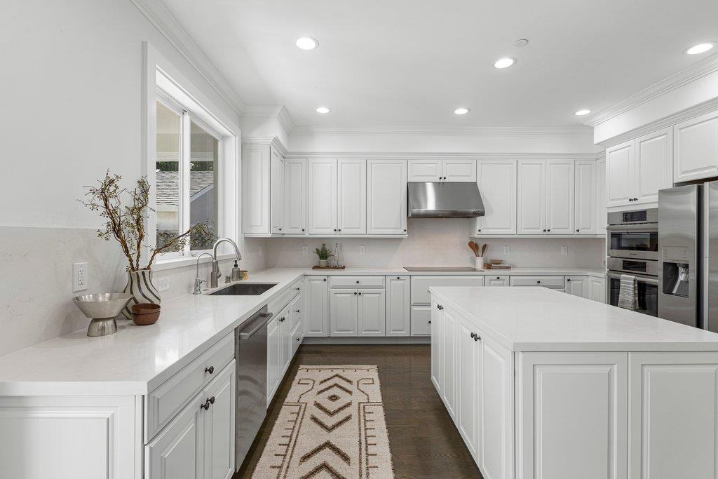 Detail Gallery Image 21 of 66 For 480 Rosewood, San Jose,  CA 95117 - 5 Beds | 4 Baths