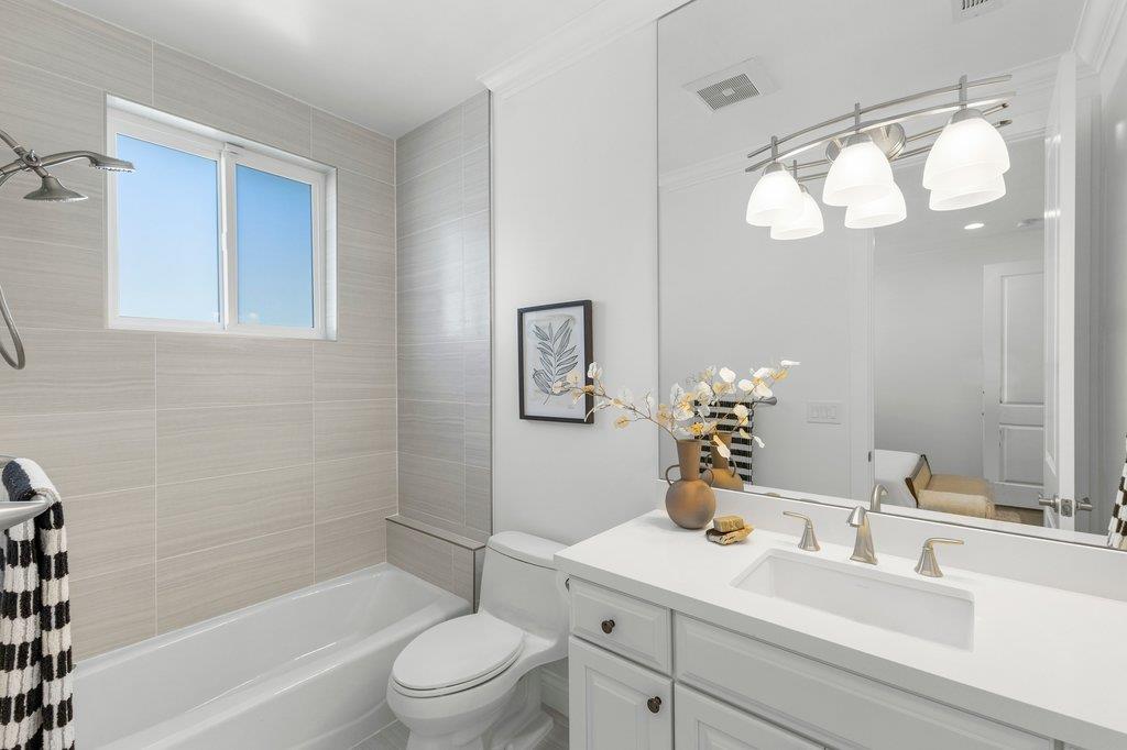 Detail Gallery Image 27 of 66 For 480 Rosewood, San Jose,  CA 95117 - 5 Beds | 4 Baths