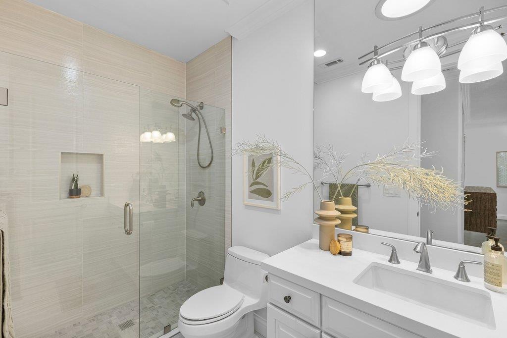 Detail Gallery Image 38 of 66 For 480 Rosewood, San Jose,  CA 95117 - 5 Beds | 4 Baths