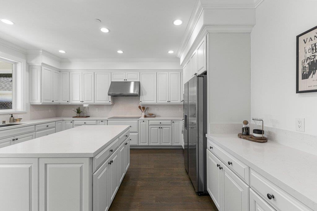 Detail Gallery Image 39 of 66 For 480 Rosewood, San Jose,  CA 95117 - 5 Beds | 4 Baths