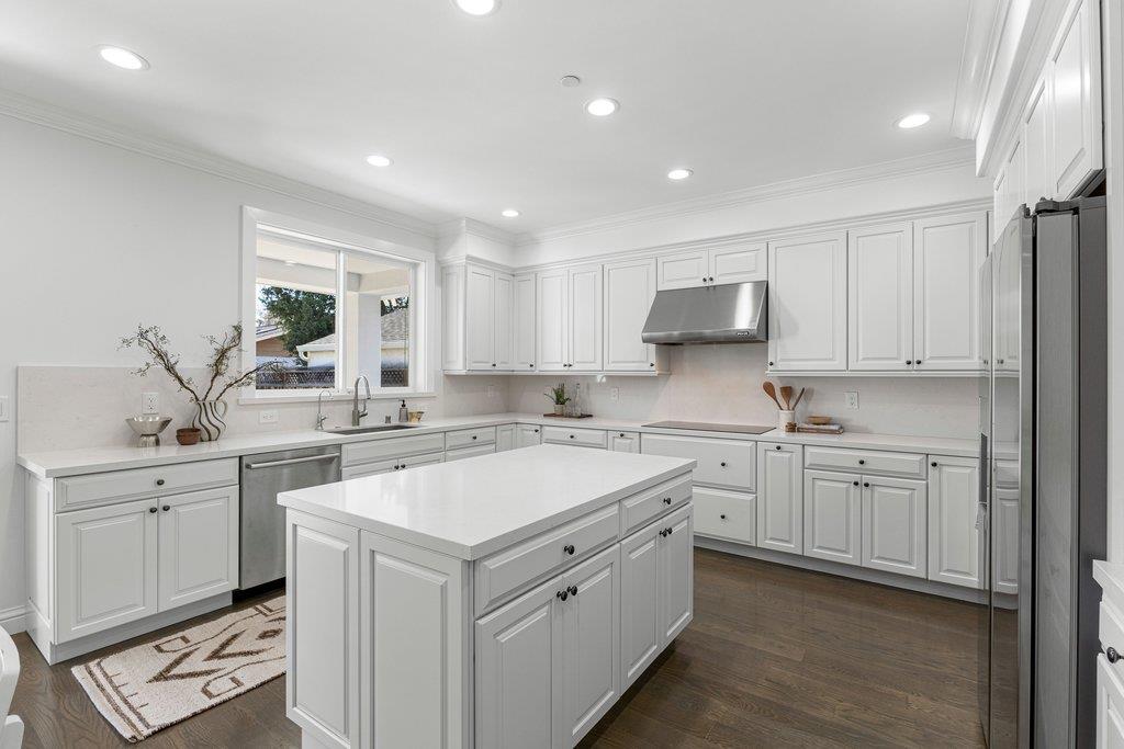 Detail Gallery Image 40 of 66 For 480 Rosewood, San Jose,  CA 95117 - 5 Beds | 4 Baths