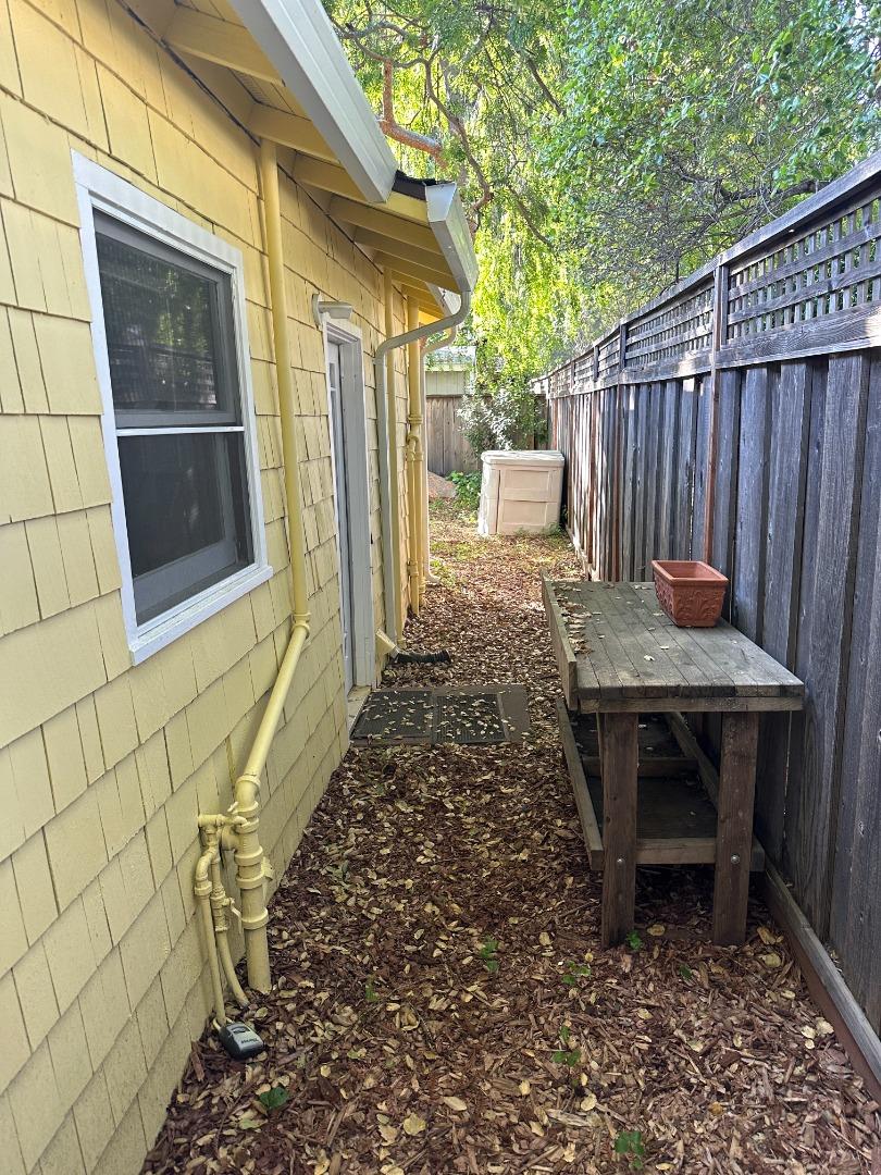 Detail Gallery Image 11 of 13 For 204 Caldwell Ave, Los Gatos,  CA 95032 - 1 Beds | 1 Baths