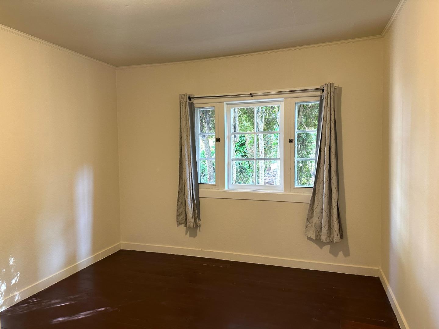 Detail Gallery Image 8 of 13 For 204 Caldwell Ave, Los Gatos,  CA 95032 - 1 Beds | 1 Baths