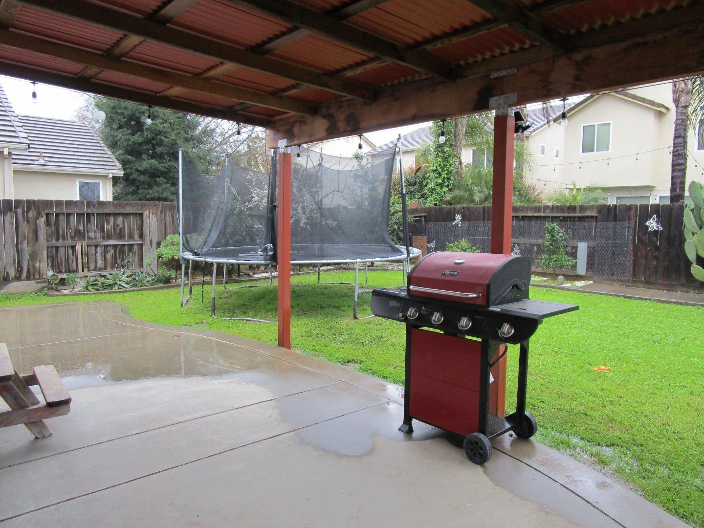 Detail Gallery Image 16 of 16 For 413 Hydrangea Ct, Merced,  CA 95341 - 4 Beds | 2/1 Baths