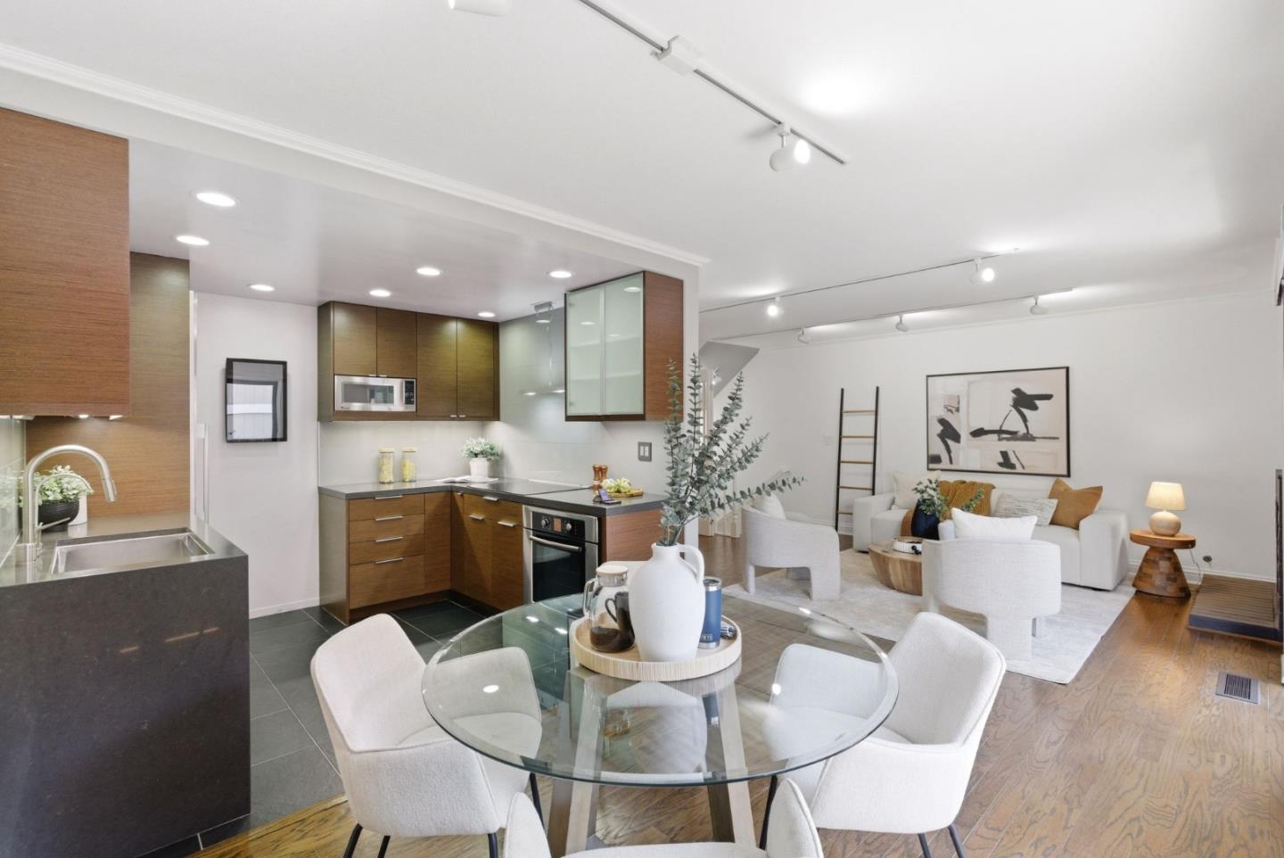 Photo #11: ML82035270 Listing: Photo #11