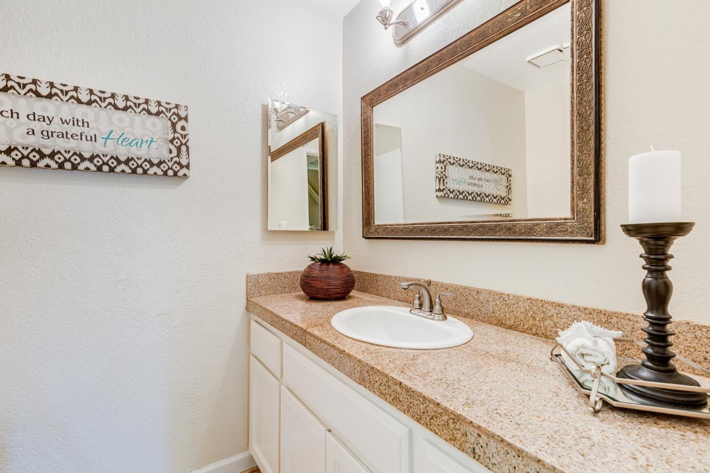 Detail Gallery Image 15 of 16 For 2197 Summerton Dr, San Jose,  CA 95122 - 2 Beds | 2/1 Baths