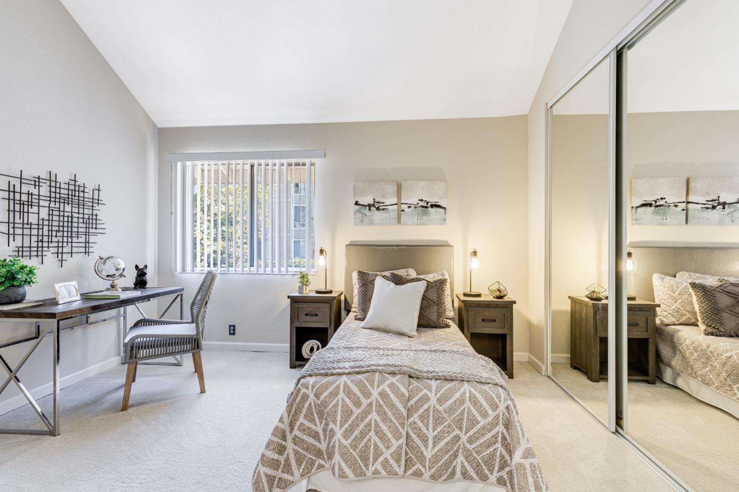 Detail Gallery Image 6 of 16 For 2197 Summerton Dr, San Jose,  CA 95122 - 2 Beds | 2/1 Baths