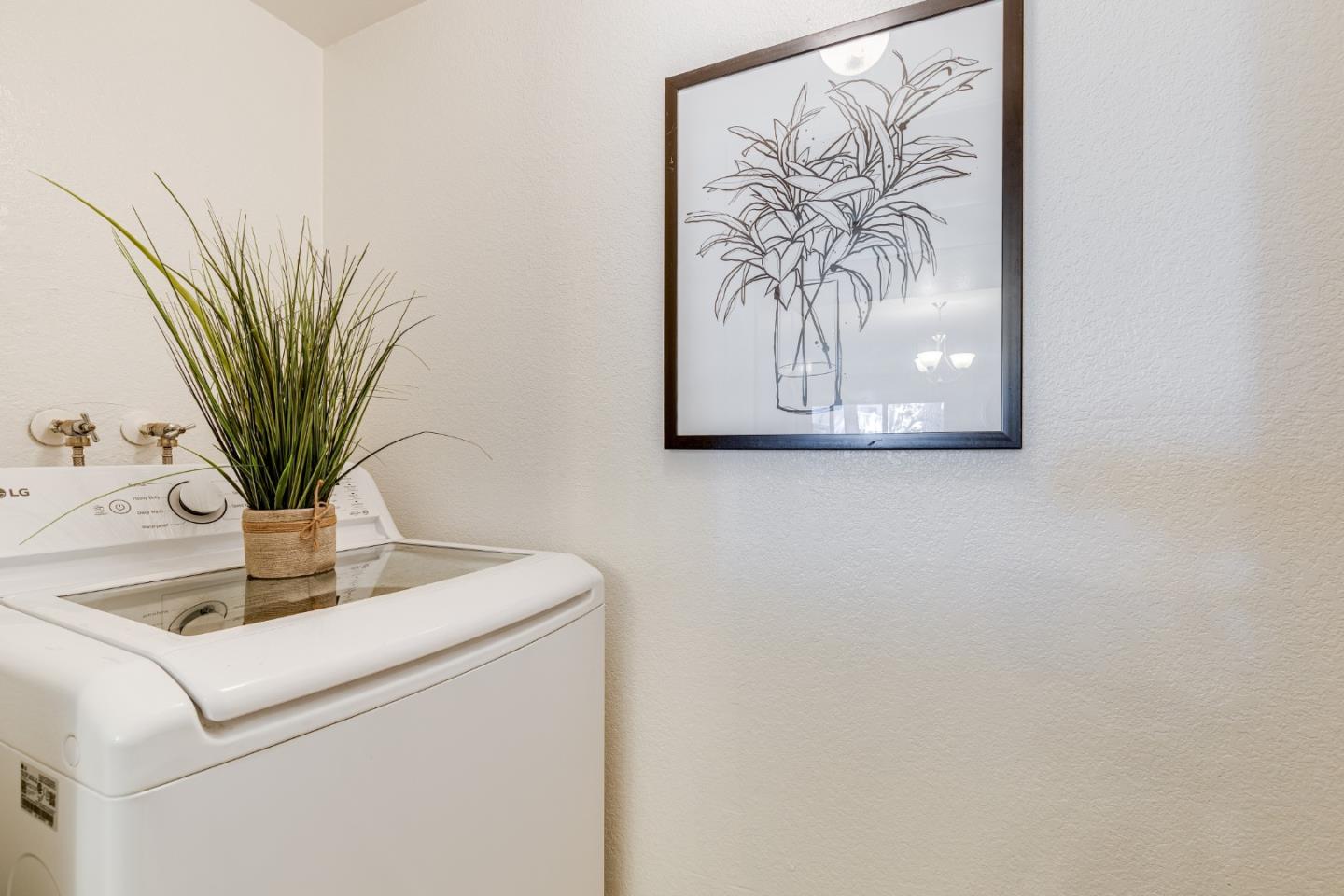 Detail Gallery Image 9 of 16 For 2197 Summerton Dr, San Jose,  CA 95122 - 2 Beds | 2/1 Baths
