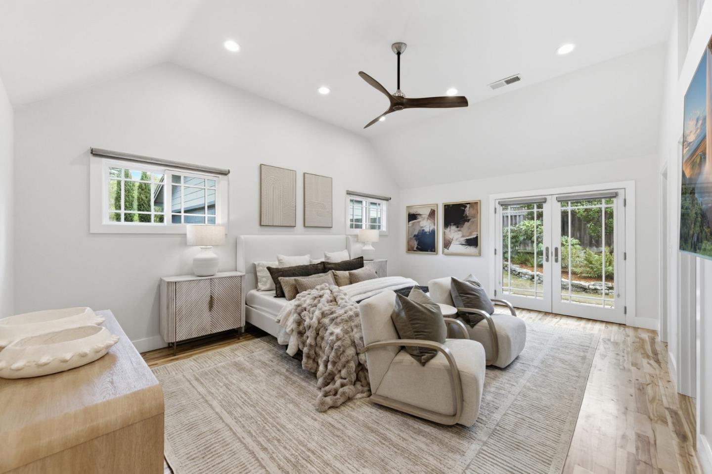 Detail Gallery Image 15 of 38 For 16508 Oleander Ave, Los Gatos,  CA 95032 - 5 Beds | 3 Baths