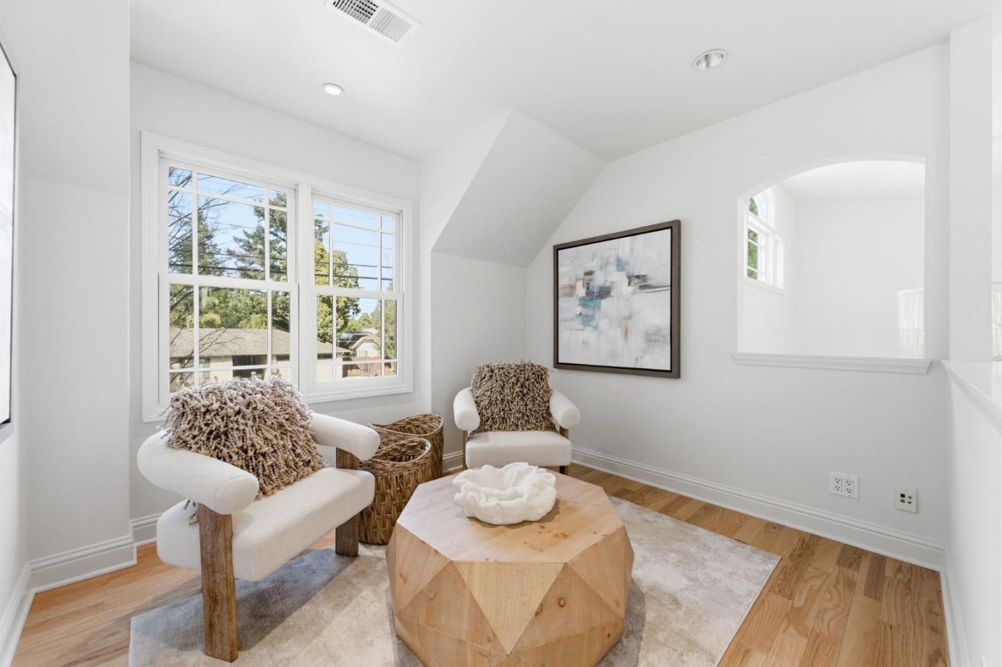 Detail Gallery Image 24 of 38 For 16508 Oleander Ave, Los Gatos,  CA 95032 - 5 Beds | 3 Baths