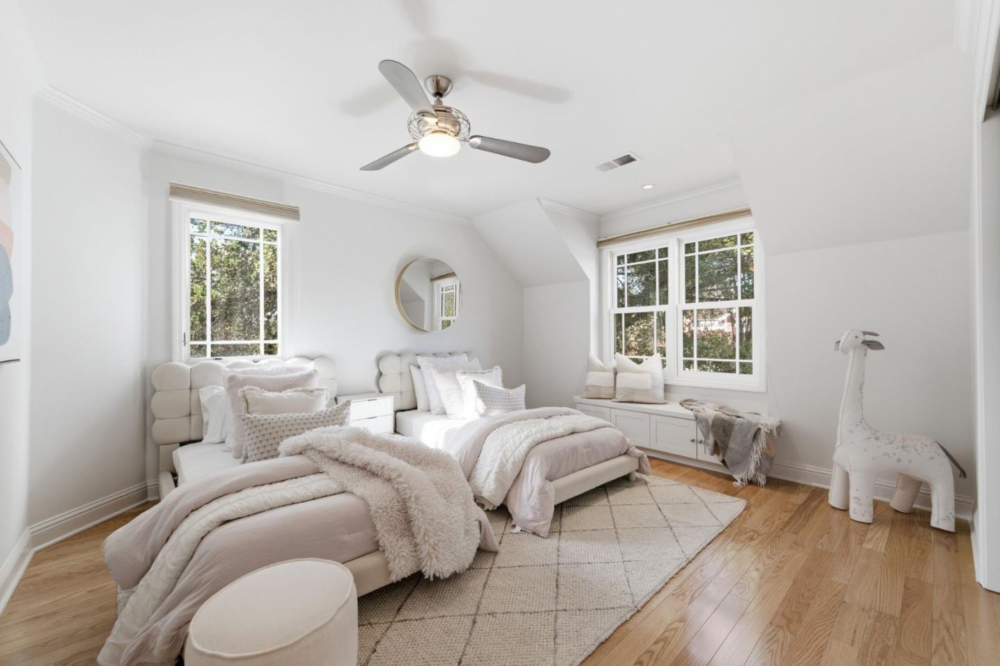 Detail Gallery Image 25 of 38 For 16508 Oleander Ave, Los Gatos,  CA 95032 - 5 Beds | 3 Baths