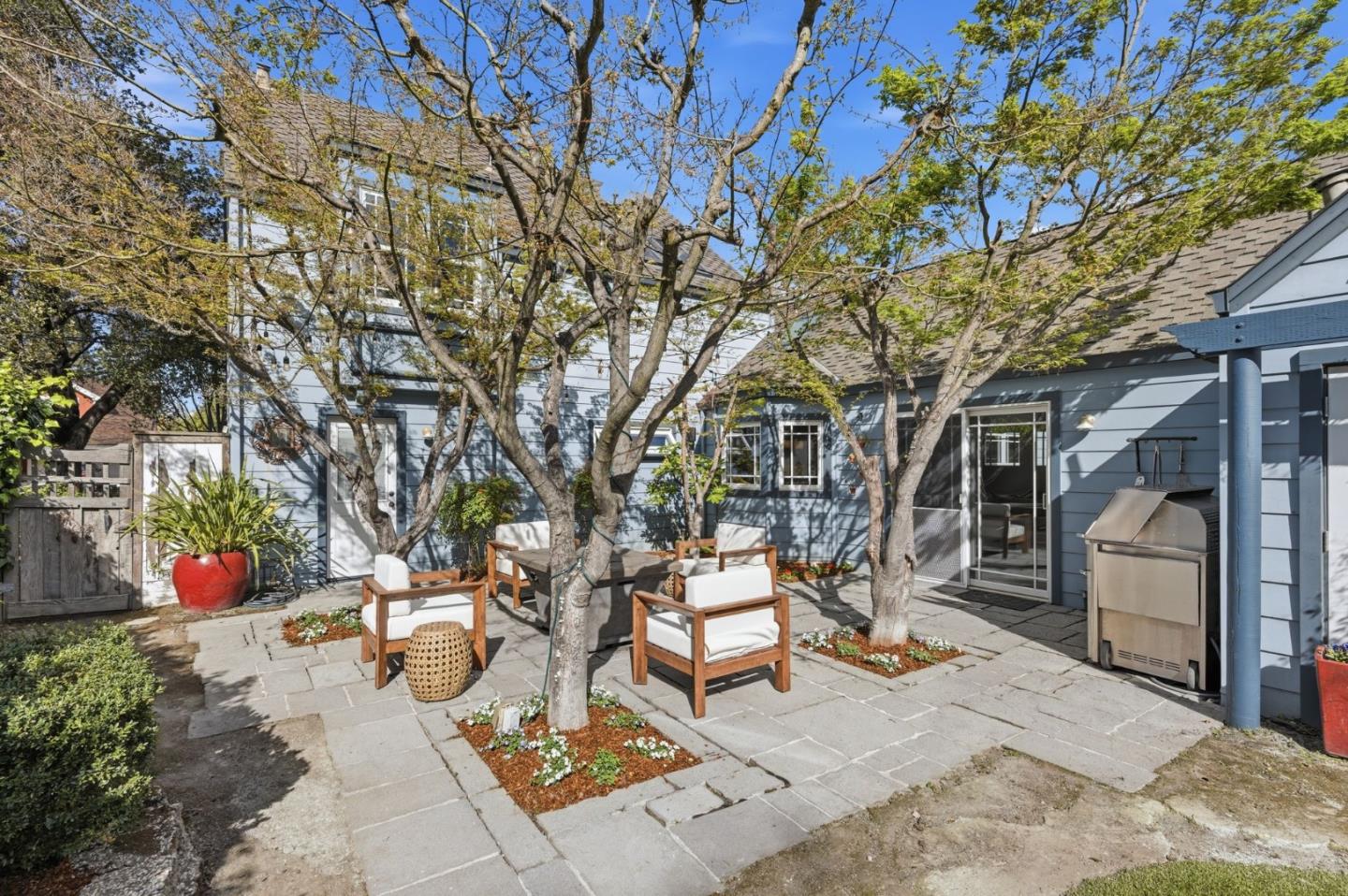 Detail Gallery Image 29 of 38 For 16508 Oleander Ave, Los Gatos,  CA 95032 - 5 Beds | 3 Baths