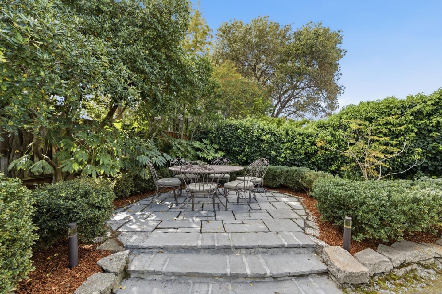 Detail Gallery Image 32 of 38 For 16508 Oleander Ave, Los Gatos,  CA 95032 - 5 Beds | 3 Baths