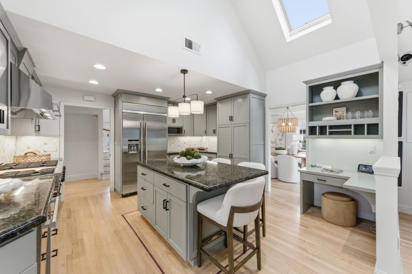 Detail Gallery Image 9 of 38 For 16508 Oleander Ave, Los Gatos,  CA 95032 - 5 Beds | 3 Baths