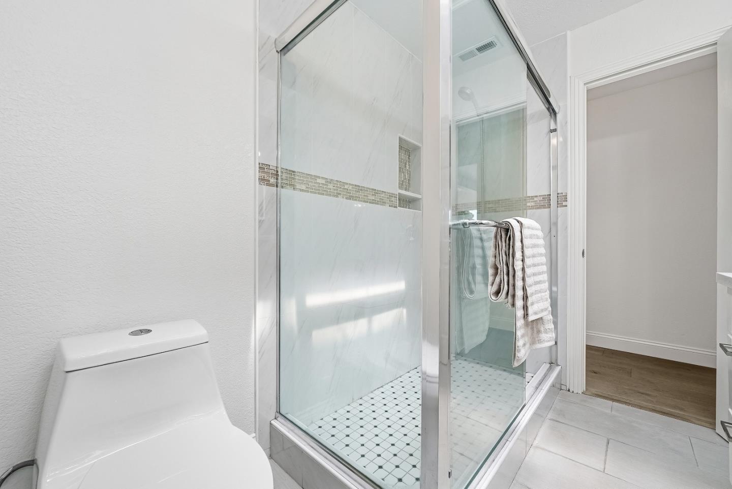 Detail Gallery Image 48 of 66 For 592 Sunnymount Ave, Sunnyvale,  CA 94087 - 5 Beds | 3 Baths