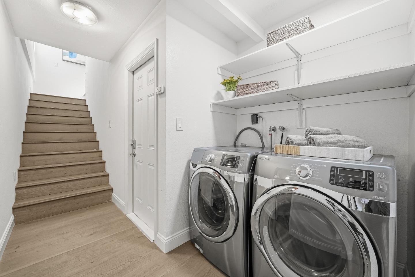 Detail Gallery Image 49 of 66 For 592 Sunnymount Ave, Sunnyvale,  CA 94087 - 5 Beds | 3 Baths