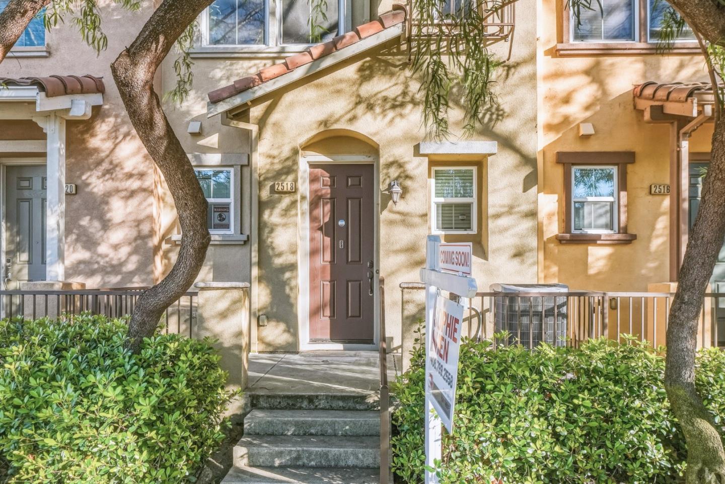 Detail Gallery Image 3 of 46 For 2518 Autumnvale Ave, San Jose,  CA 95131 - 3 Beds | 3 Baths