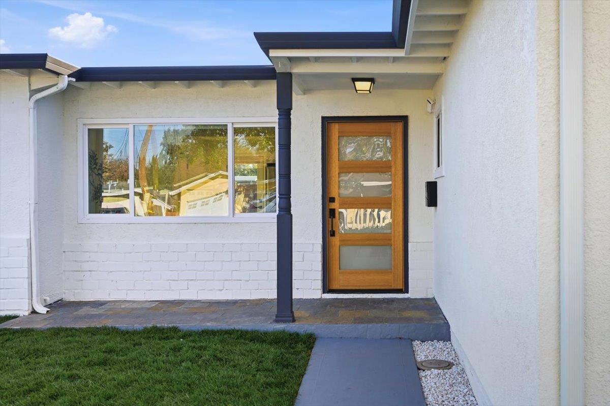 Detail Gallery Image 4 of 53 For 6328 Zulmida Ave, Newark,  CA 94560 - 4 Beds | 2 Baths