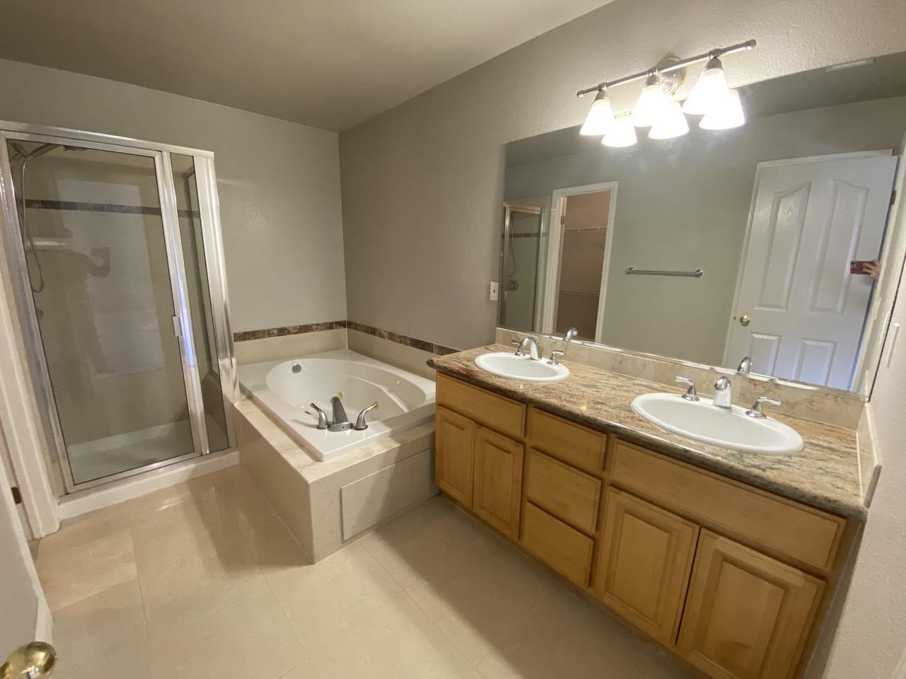 Detail Gallery Image 21 of 29 For 434 Cypress Ave, San Jose,  CA 95117 - 4 Beds | 3 Baths