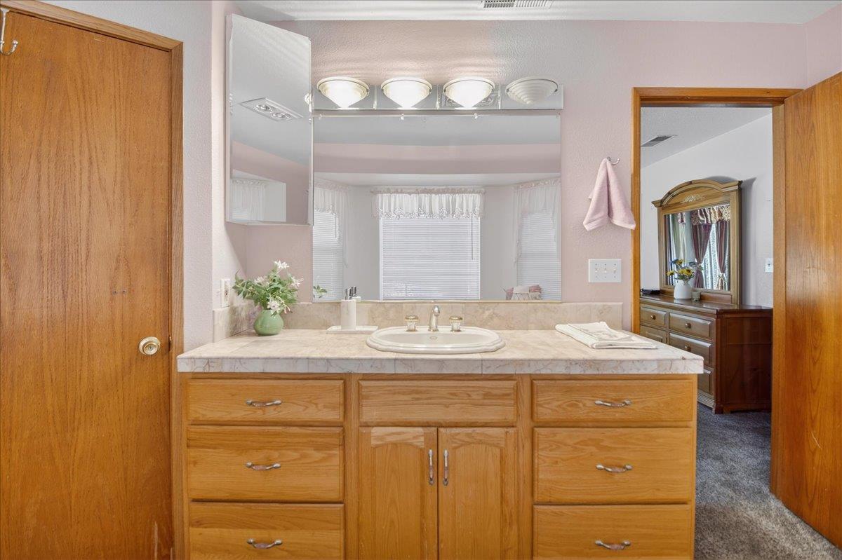 Detail Gallery Image 25 of 41 For 1222 via Del Sol Rd, Salinas,  CA 93907 - 5 Beds | 4/1 Baths