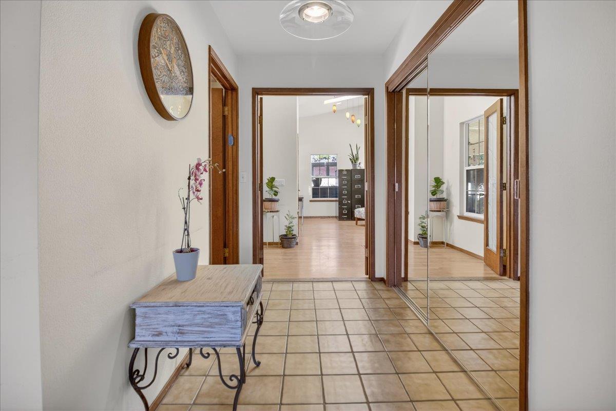 Detail Gallery Image 30 of 41 For 1222 via Del Sol Rd, Salinas,  CA 93907 - 5 Beds | 4/1 Baths