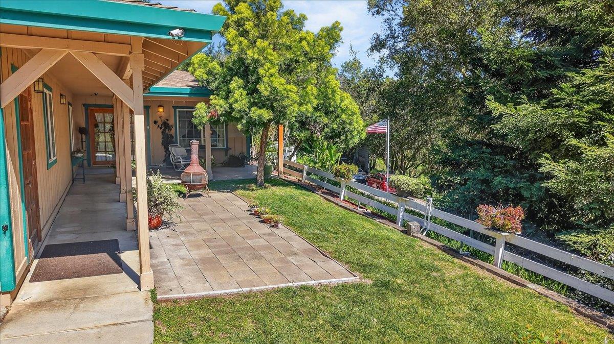 Detail Gallery Image 8 of 41 For 1222 via Del Sol Rd, Salinas,  CA 93907 - 5 Beds | 4/1 Baths