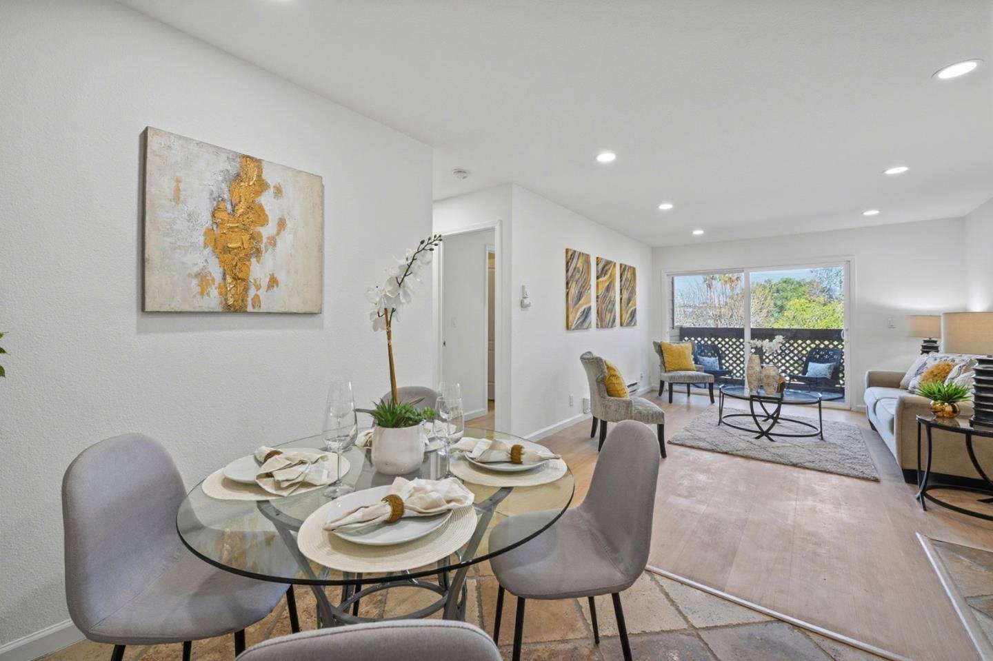 Detail Gallery Image 13 of 25 For 633 Teatree Ct, San Jose,  CA 95128 - 2 Beds | 2 Baths