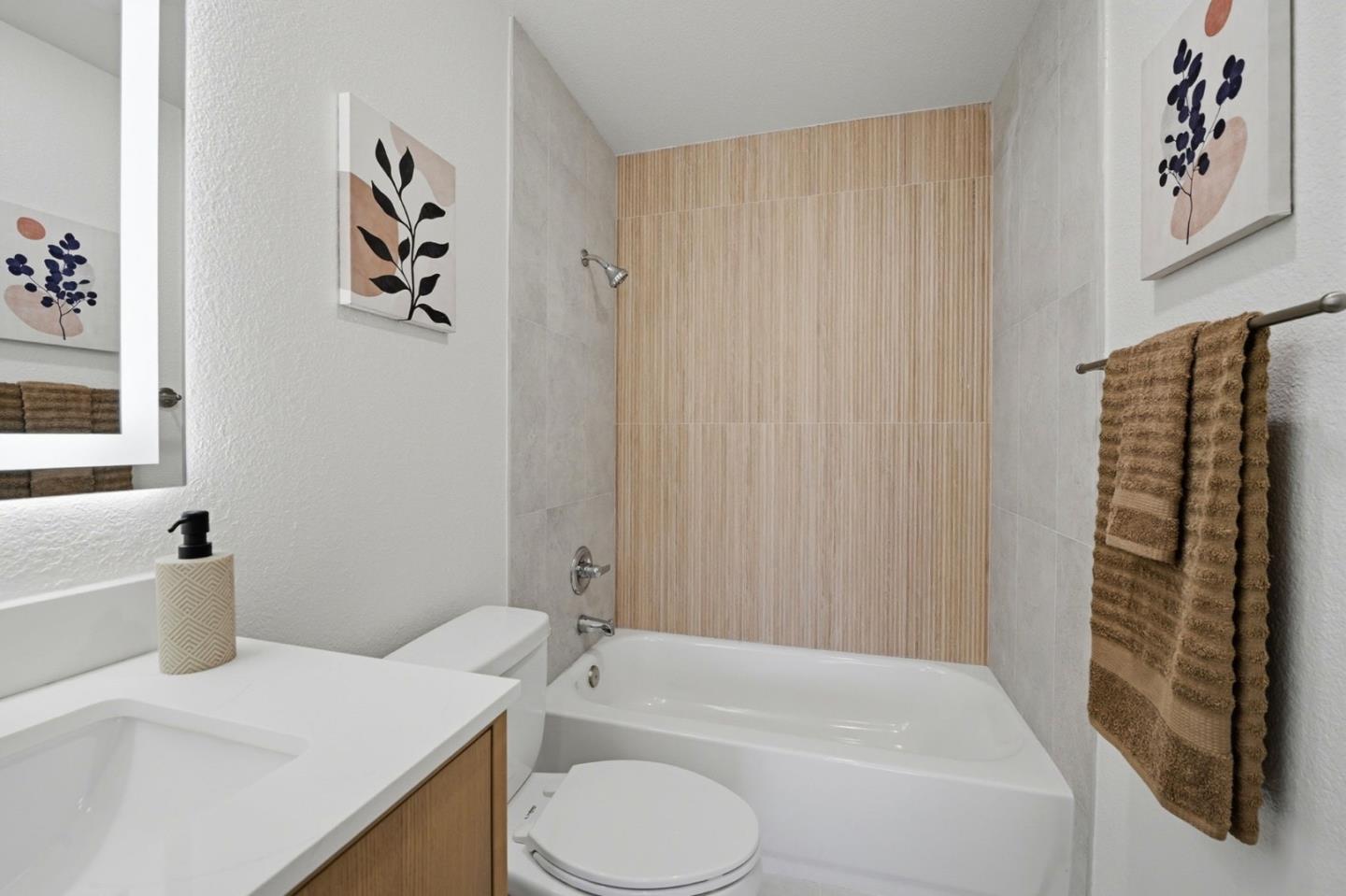 Detail Gallery Image 21 of 25 For 633 Teatree Ct, San Jose,  CA 95128 - 2 Beds | 2 Baths