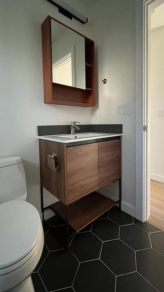 Detail Gallery Image 27 of 42 For 2050 Williams St, Palo Alto,  CA 94306 - 6 Beds | 3 Baths