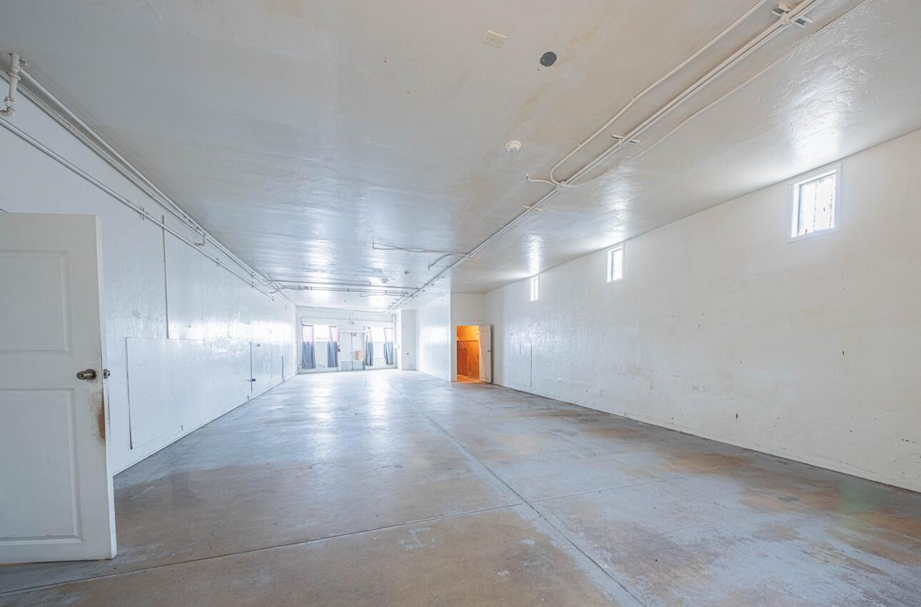 Detail Gallery Image 15 of 37 For 13 E Lake St, Salinas,  CA 93901 - – Beds | – Baths