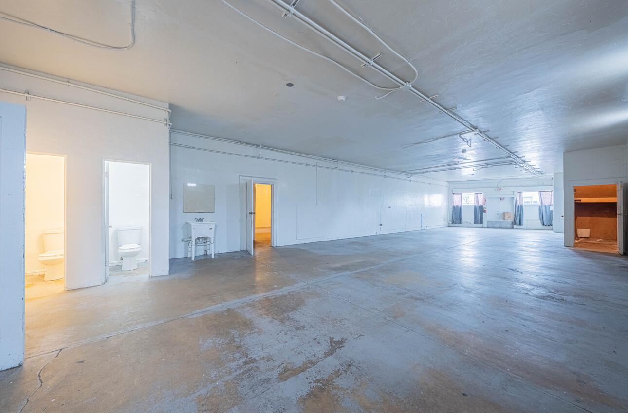 Detail Gallery Image 16 of 37 For 13 E Lake St, Salinas,  CA 93901 - – Beds | – Baths