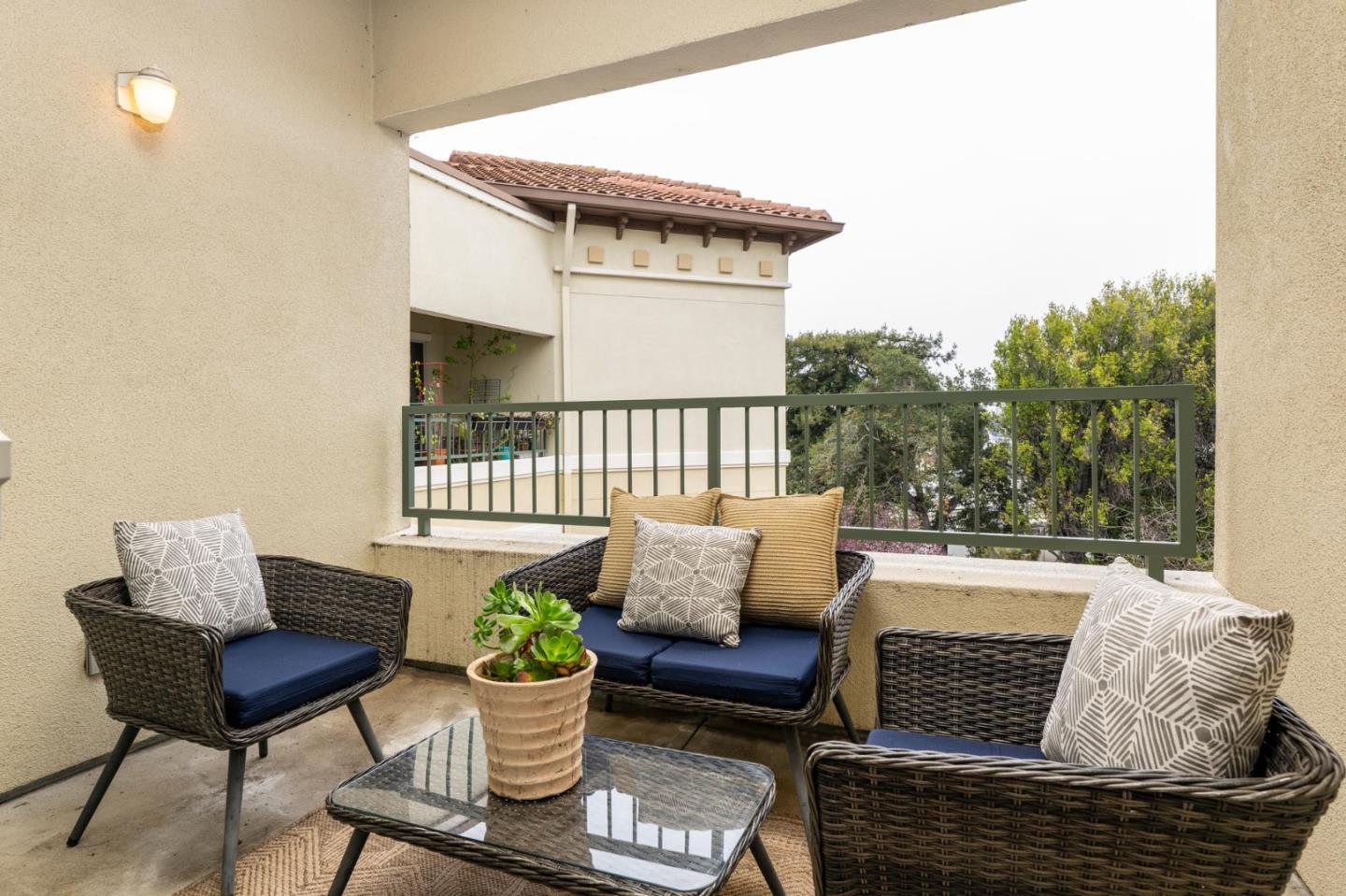 Photo #4: ML82035283 Listing: Photo #4