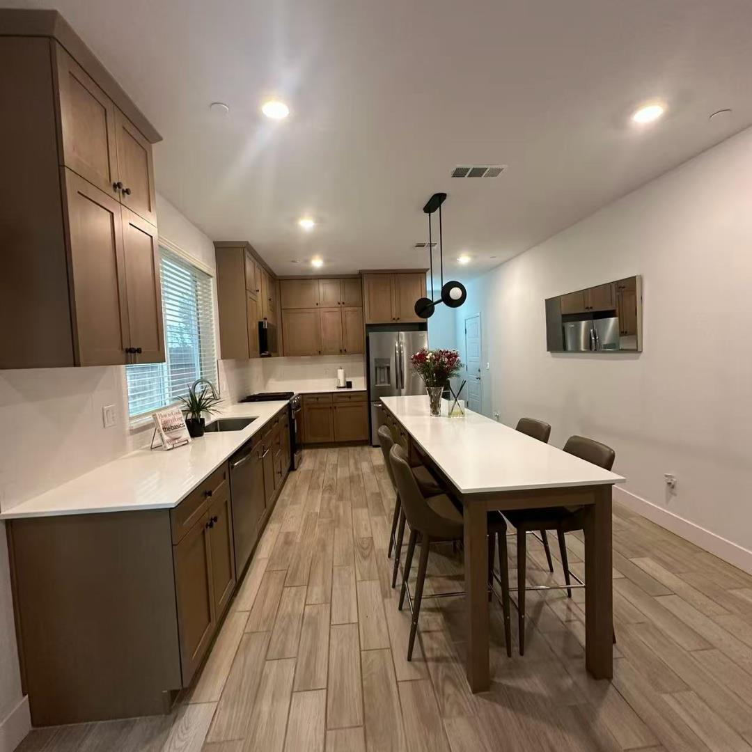 Detail Gallery Image 10 of 35 For 2732 E Teaberry Dr, Fresno,  CA 93730 - 3 Beds | 2/1 Baths