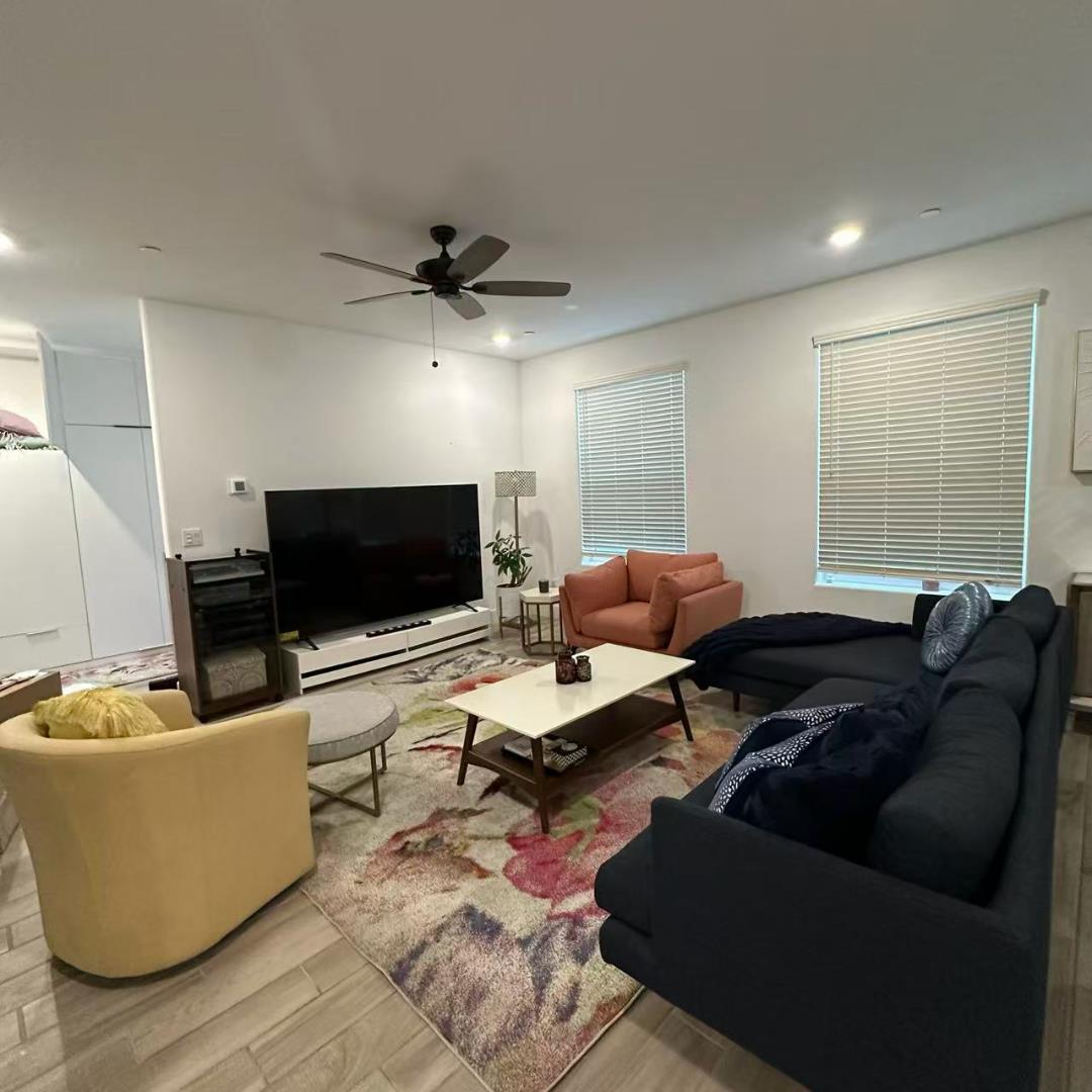 Detail Gallery Image 3 of 35 For 2732 E Teaberry Dr, Fresno,  CA 93730 - 3 Beds | 2/1 Baths