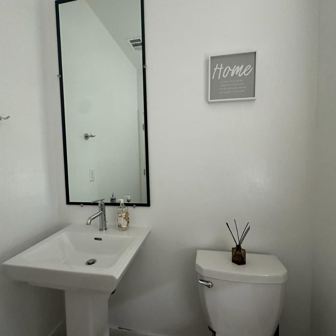 Detail Gallery Image 32 of 35 For 2732 E Teaberry Dr, Fresno,  CA 93730 - 3 Beds | 2/1 Baths