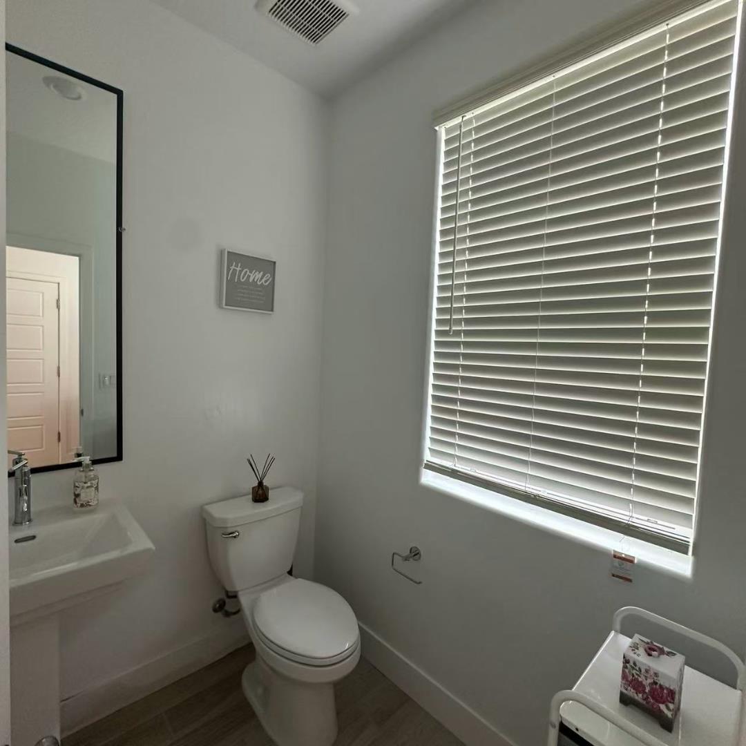 Detail Gallery Image 33 of 35 For 2732 E Teaberry Dr, Fresno,  CA 93730 - 3 Beds | 2/1 Baths