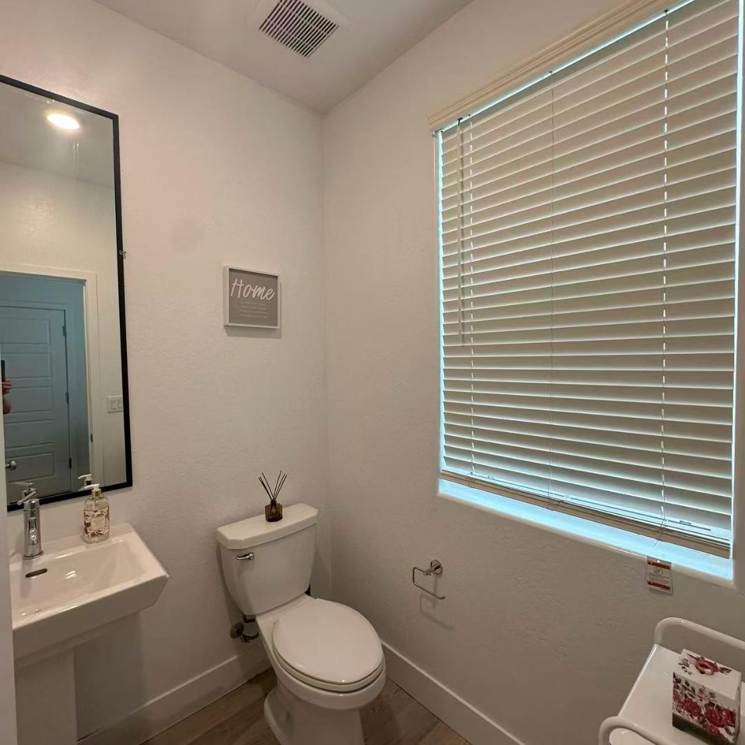 Detail Gallery Image 34 of 35 For 2732 E Teaberry Dr, Fresno,  CA 93730 - 3 Beds | 2/1 Baths