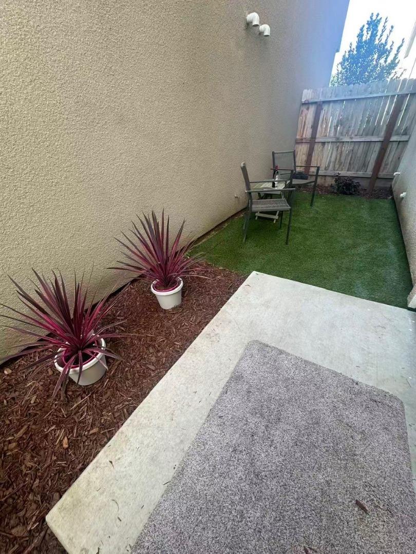 Detail Gallery Image 37 of 37 For 2732 E Teaberry Dr, Fresno,  CA 93730 - 3 Beds | 2/1 Baths