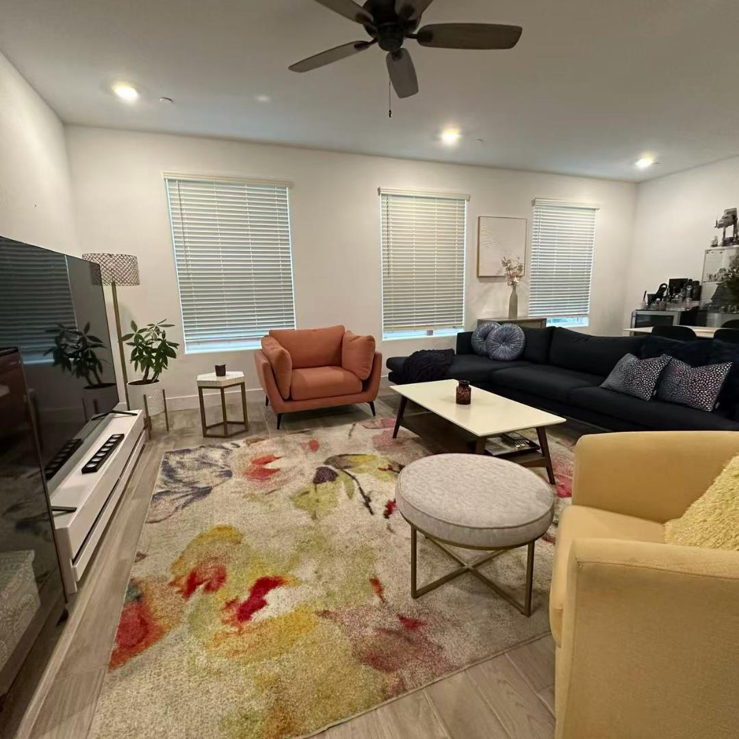 Detail Gallery Image 4 of 35 For 2732 E Teaberry Dr, Fresno,  CA 93730 - 3 Beds | 2/1 Baths