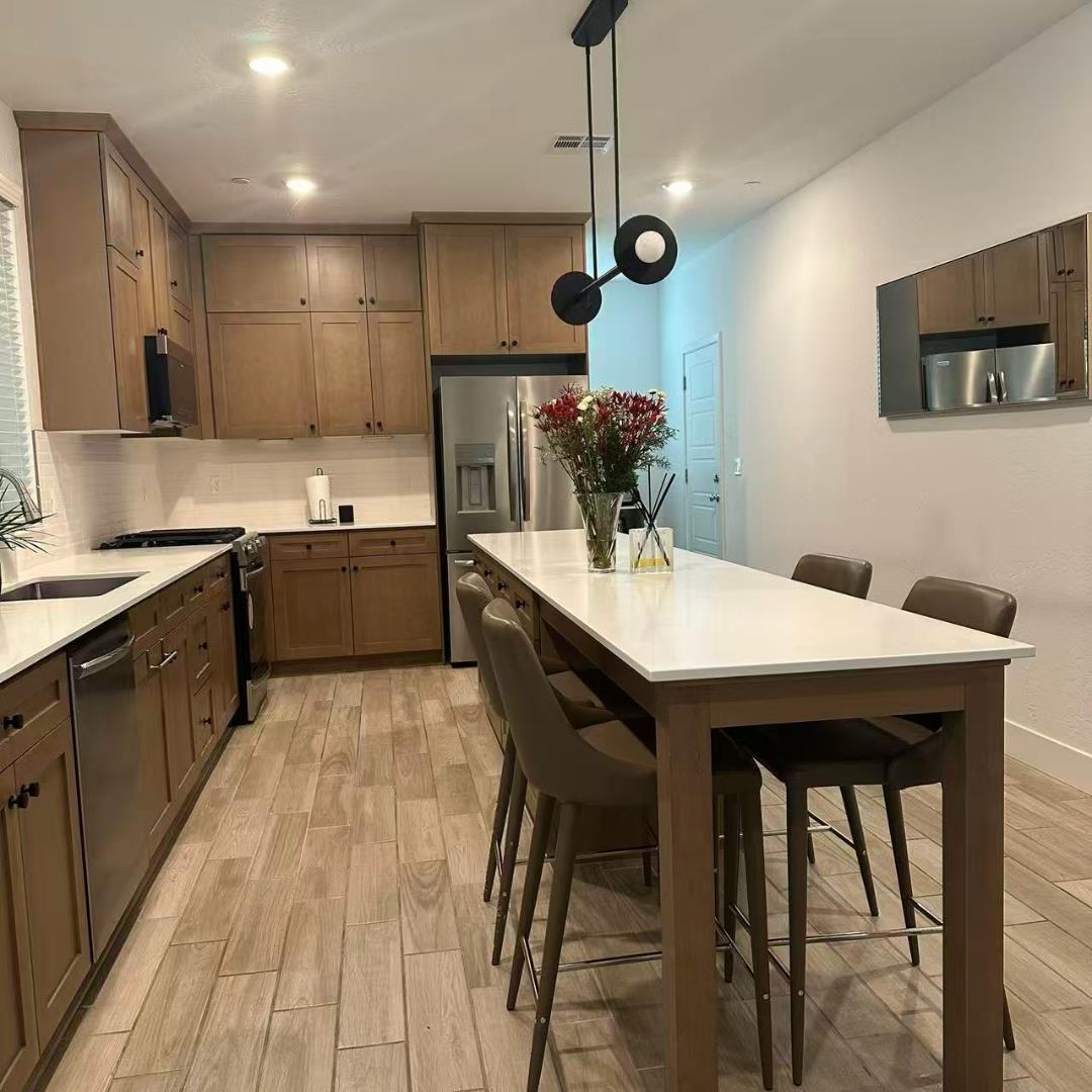 Detail Gallery Image 9 of 35 For 2732 E Teaberry Dr, Fresno,  CA 93730 - 3 Beds | 2/1 Baths