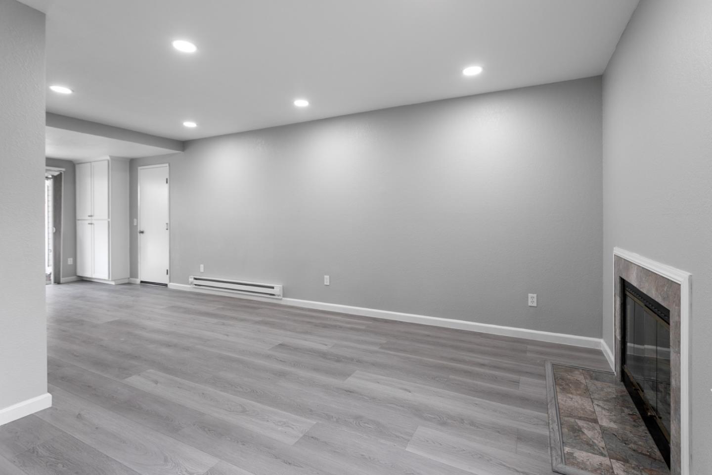 Detail Gallery Image 5 of 27 For 1062 Rymar Pl, San Jose,  CA 95133 - 2 Beds | 2/1 Baths