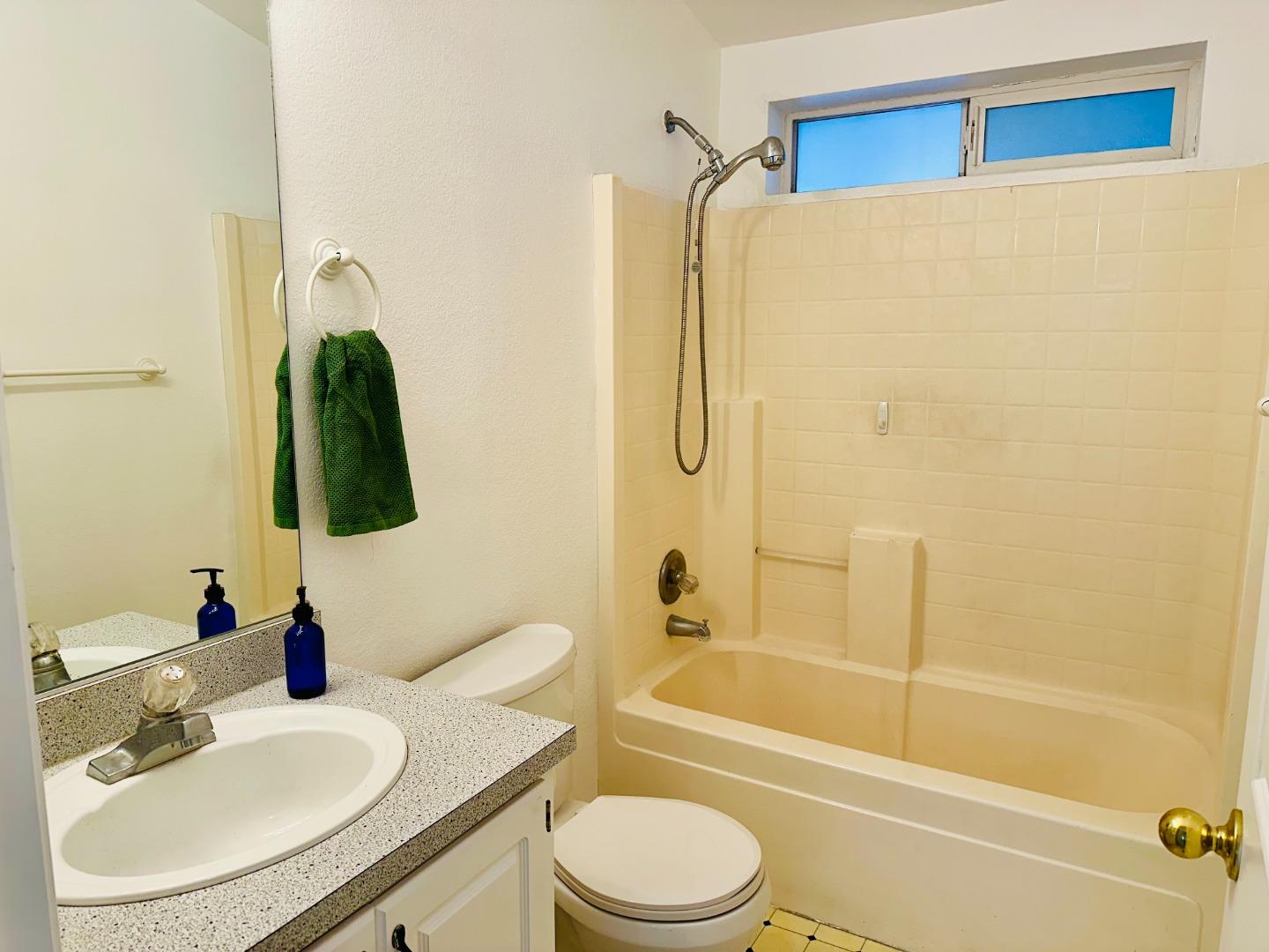 Detail Gallery Image 14 of 27 For 200 Ford Rd #227,  San Jose,  CA 95138 - 3 Beds | 2 Baths