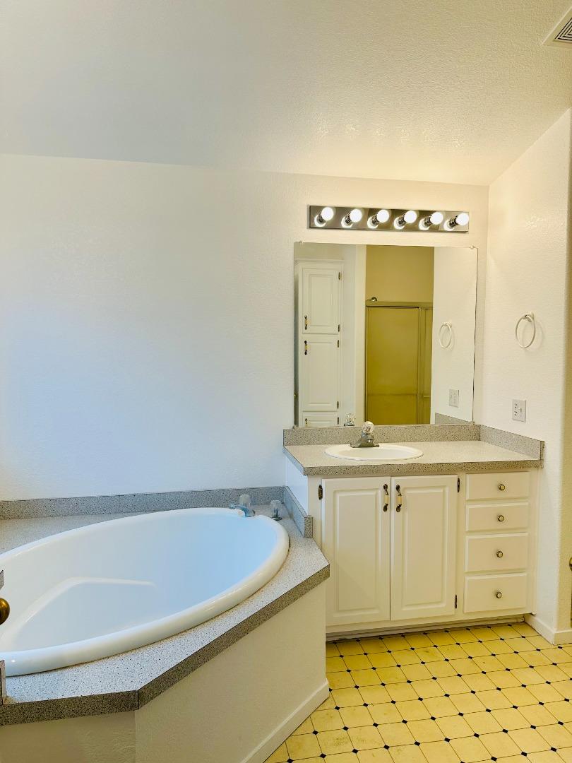 Detail Gallery Image 25 of 27 For 200 Ford Rd #227,  San Jose,  CA 95138 - 3 Beds | 2 Baths