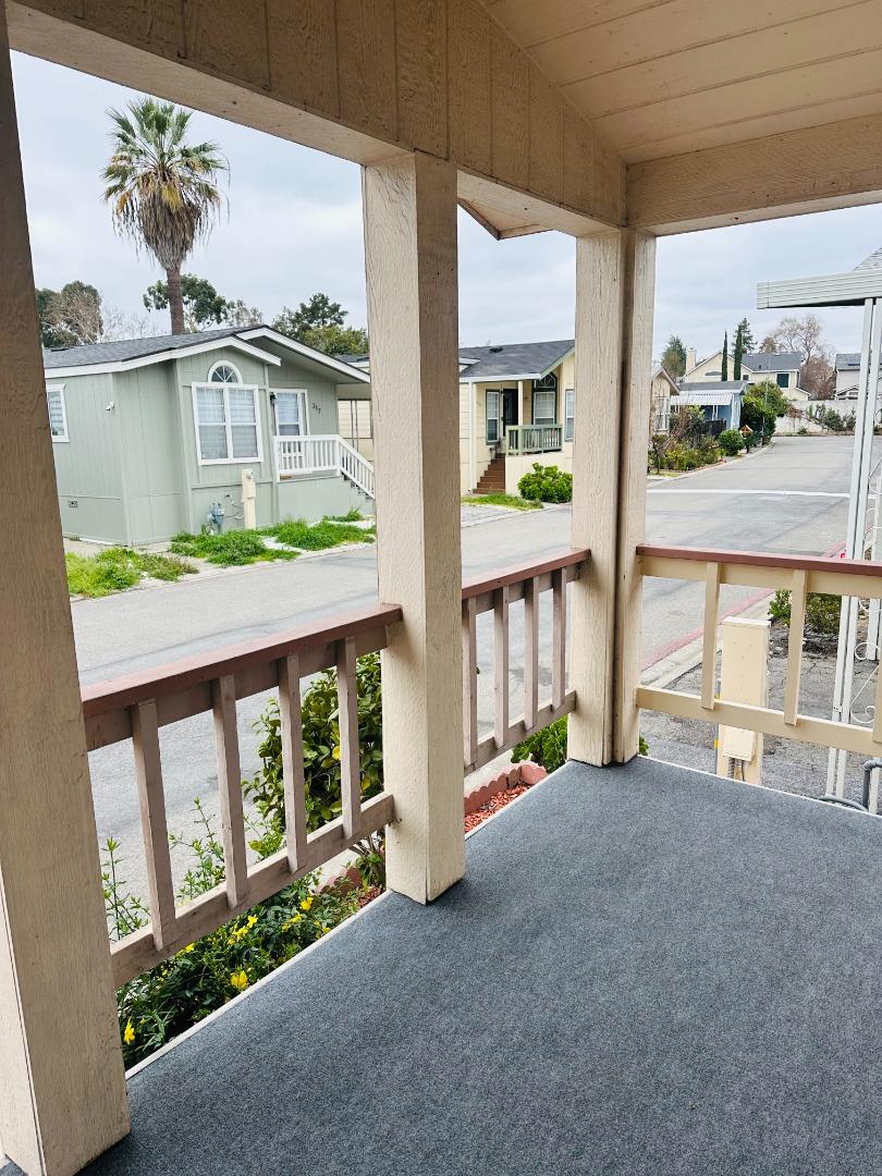 Detail Gallery Image 3 of 27 For 200 Ford Rd #227,  San Jose,  CA 95138 - 3 Beds | 2 Baths